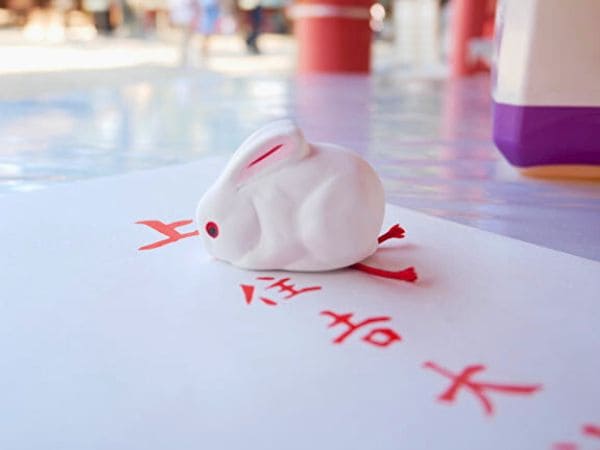 大阪・住吉大社のうさぎみくじをアップで撮った画像。